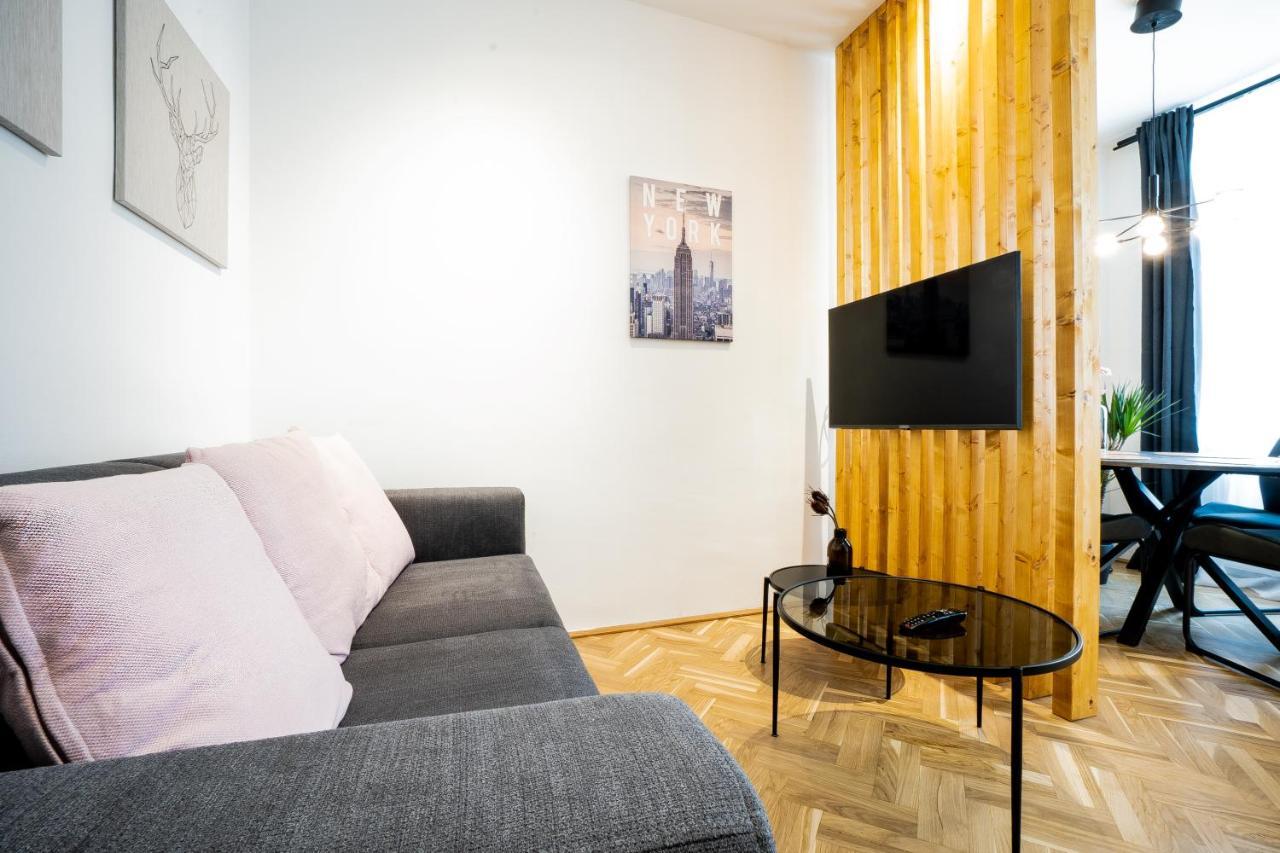 Comfortable, Balcony - Quick Access To Vienna's Old Centre Apartamento